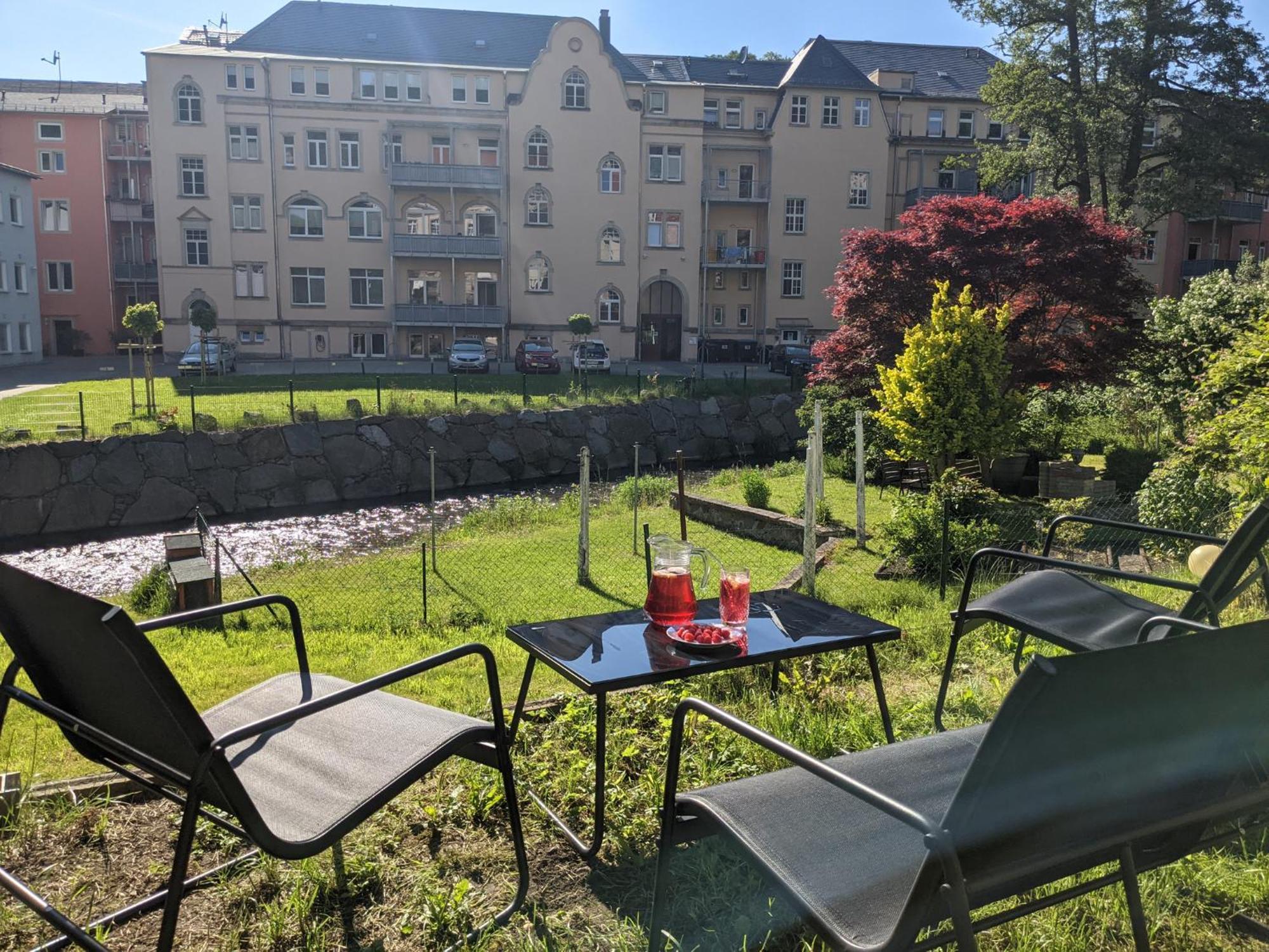 F1 - Urlaubsmagie - Helle Wohnung Mit Sauna & Pool & Whirlpool Sebnitz Exterior photo